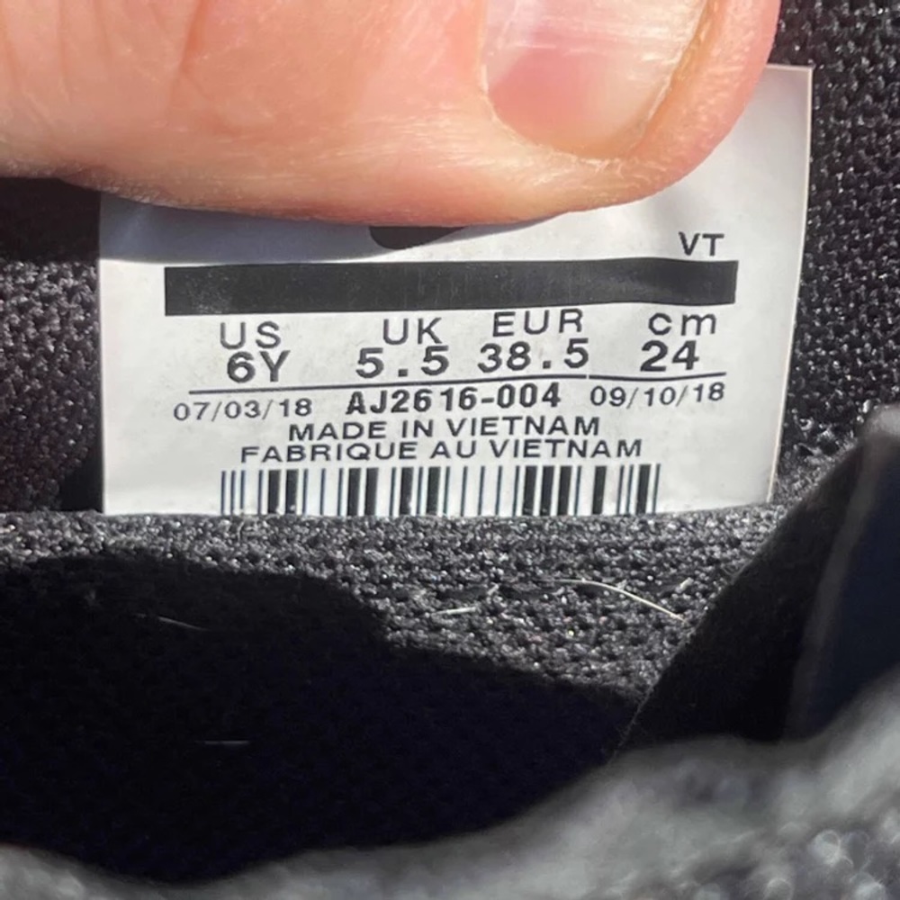 Nike Air VaporMax 2019 GS 'Black Gold' Size 6y Women’s Size 7.5 - Picture 6 of 6